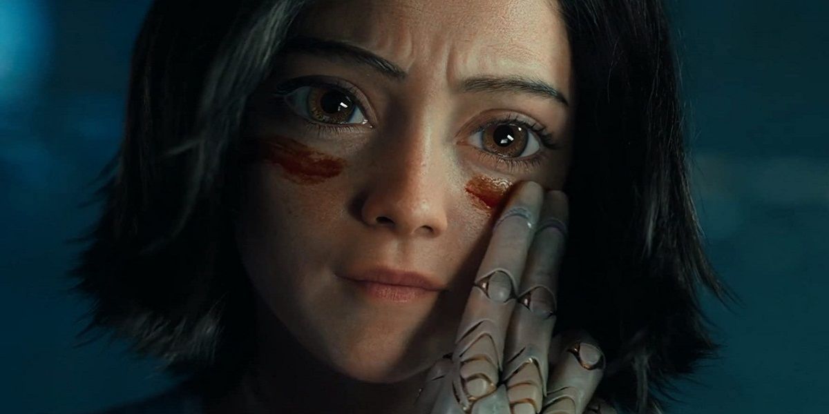 Alita Battle Angel Marking Her Face With Blood