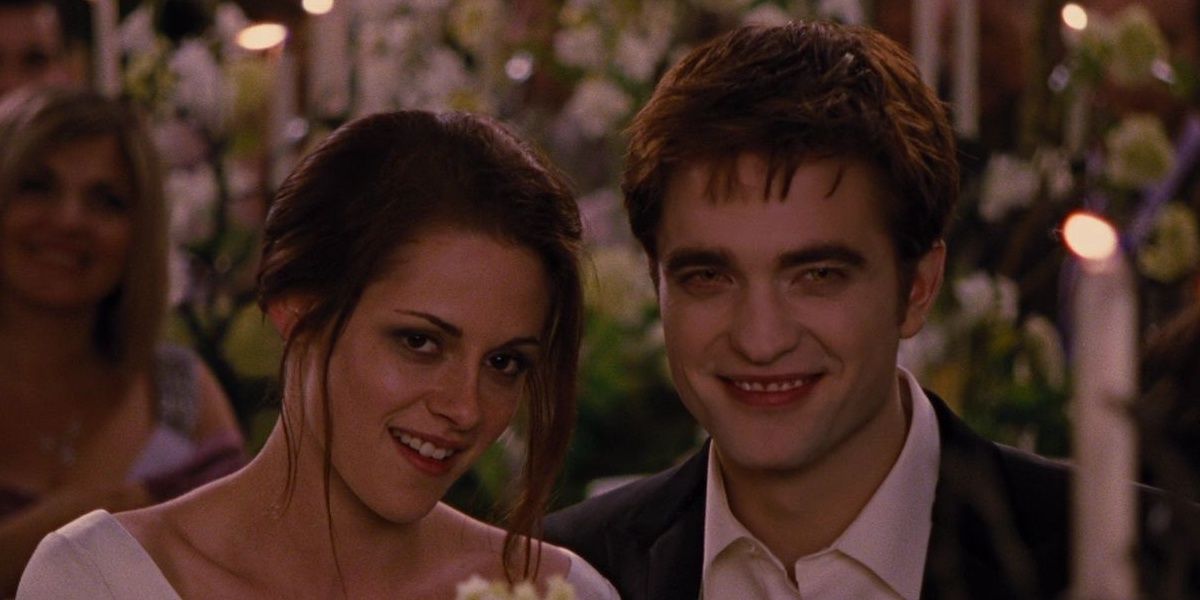 Bella e Edward em sua recepção de casamento em Crepúsculo: Amanhecer Parte 1
