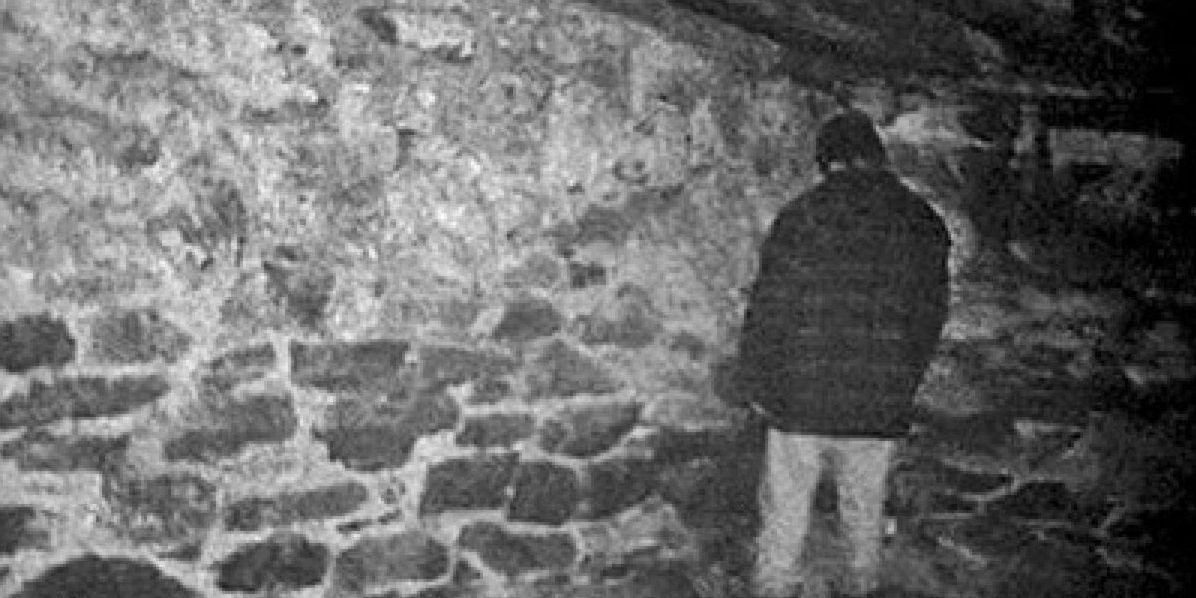 Mike standing in a corner in The Blair Witch Project
