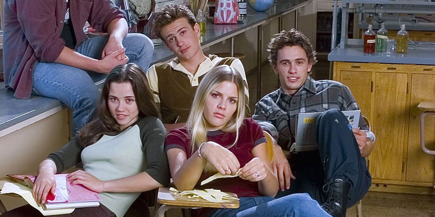 The main cast of Freaks and Geeks posing for a promotional photo