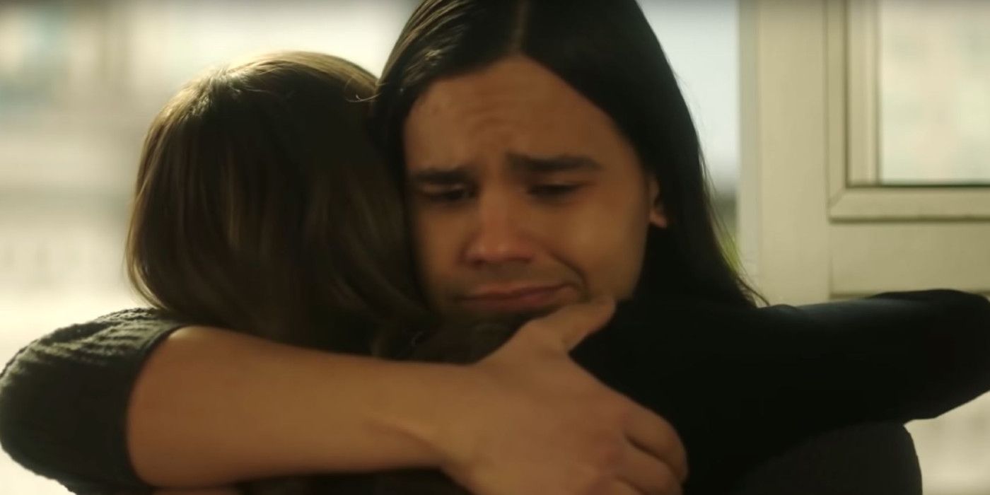 Cisco hugs Caitlin as he leaves