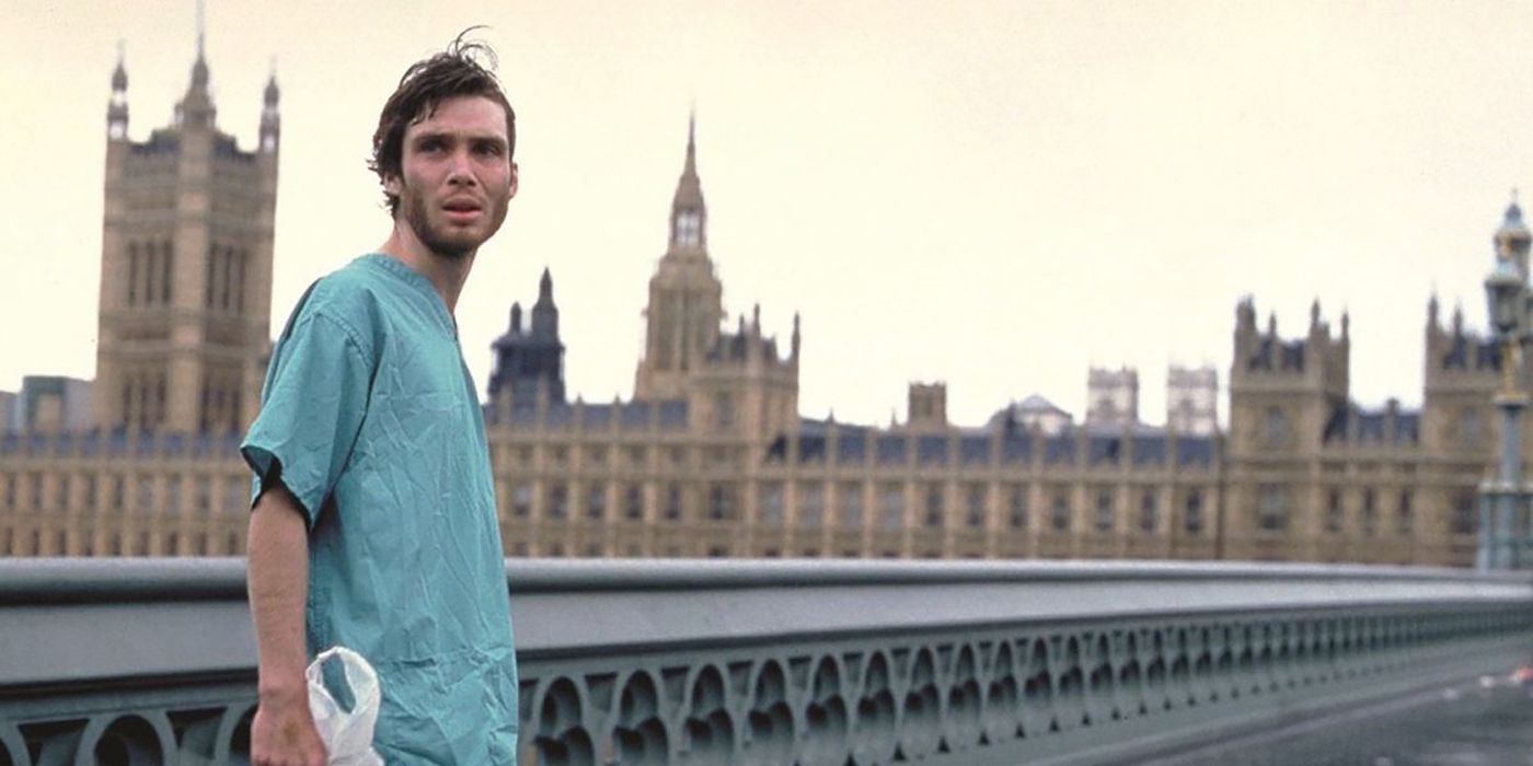 Jim walks around a deserted London in 28 Days Later