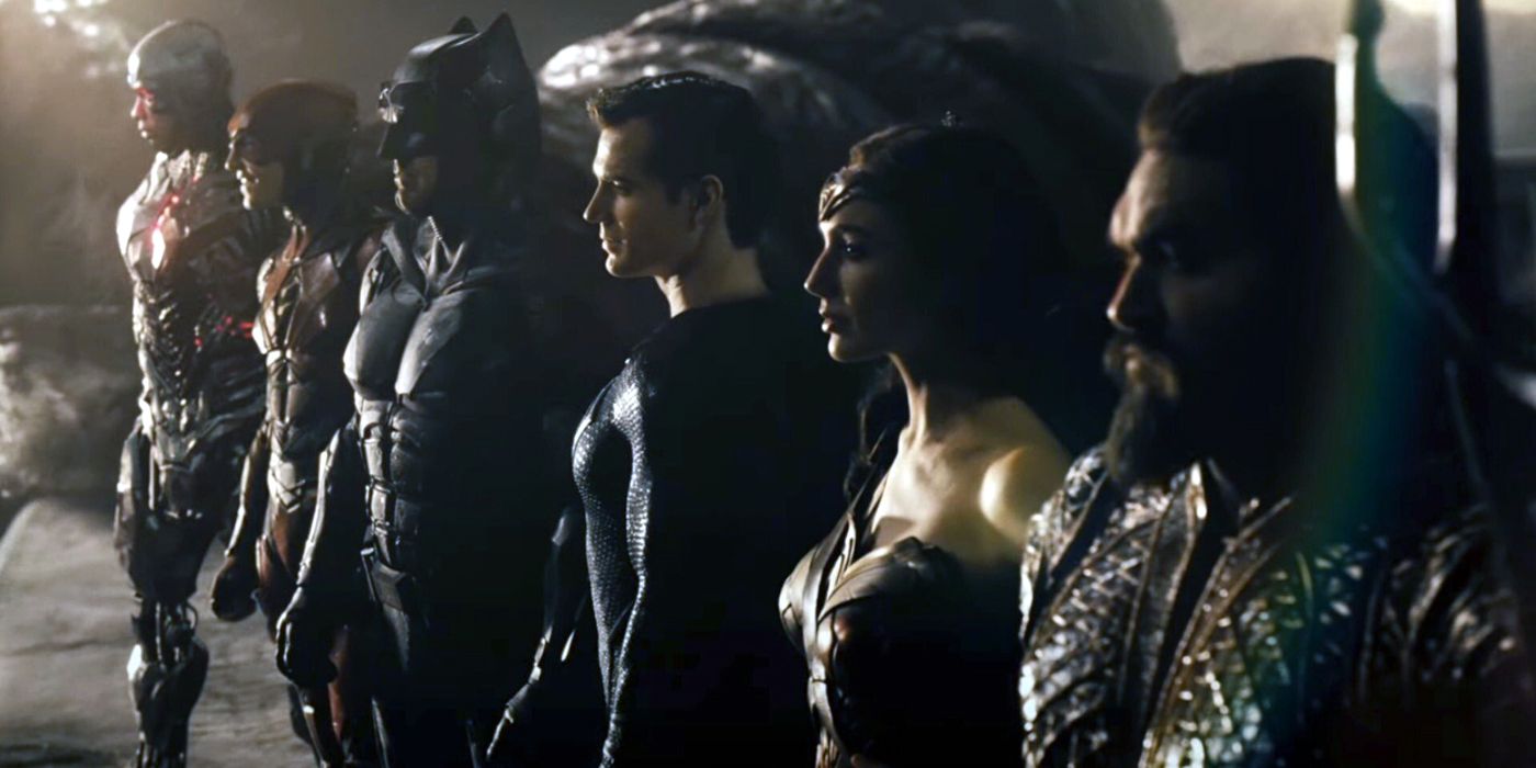The Justice League stand in a row in Justice League