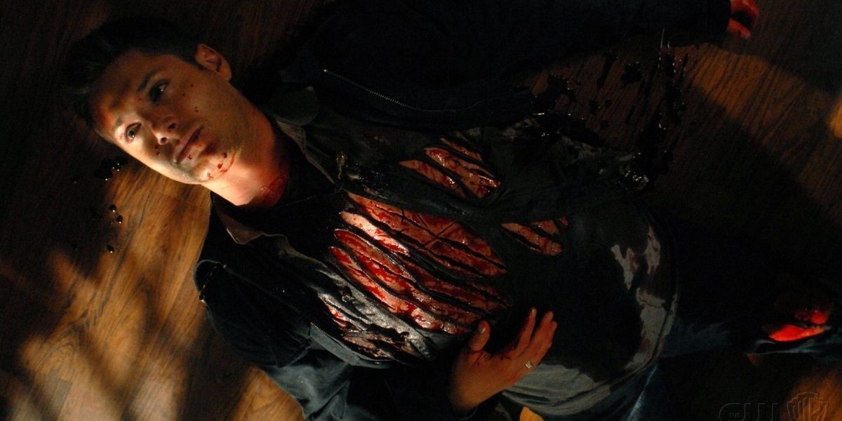 Dean dies after the hounds' attack