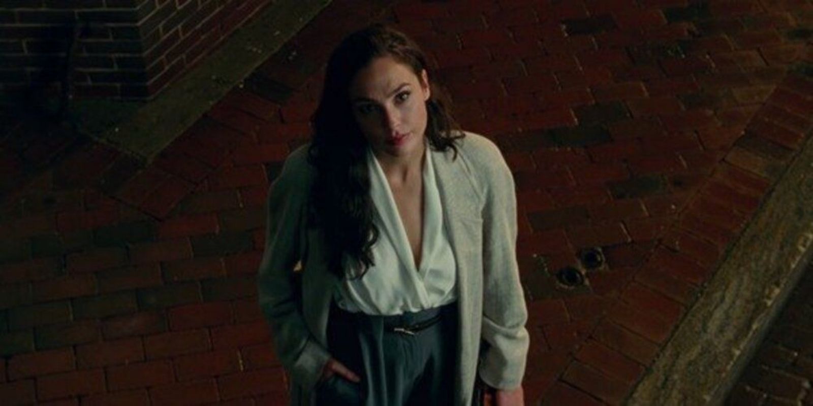 Diana Prince stares up at the night sky in Wonder Woman 1984