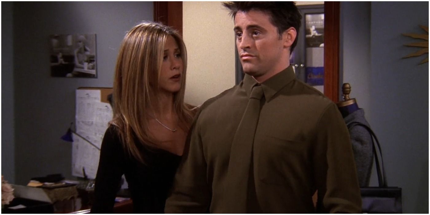Friends Rachel dresses up Joey for his audition