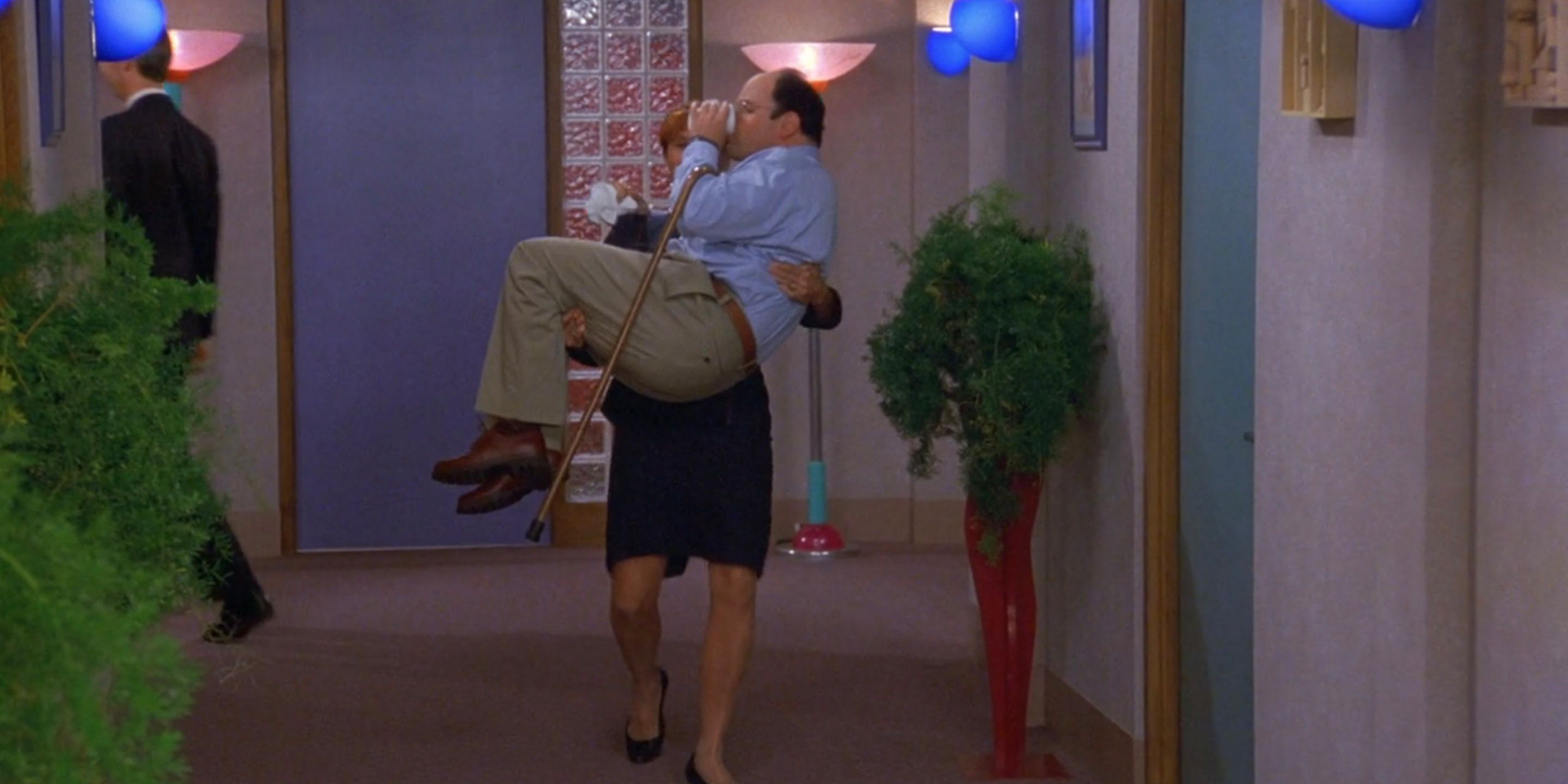 George pretends to be disabled in Seinfeld