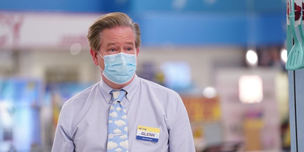 Glenn wearing a surgical mask at the store