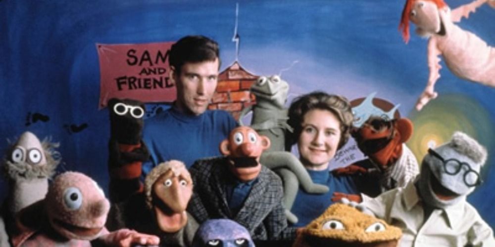 Jim Henson cast and group of Muppets