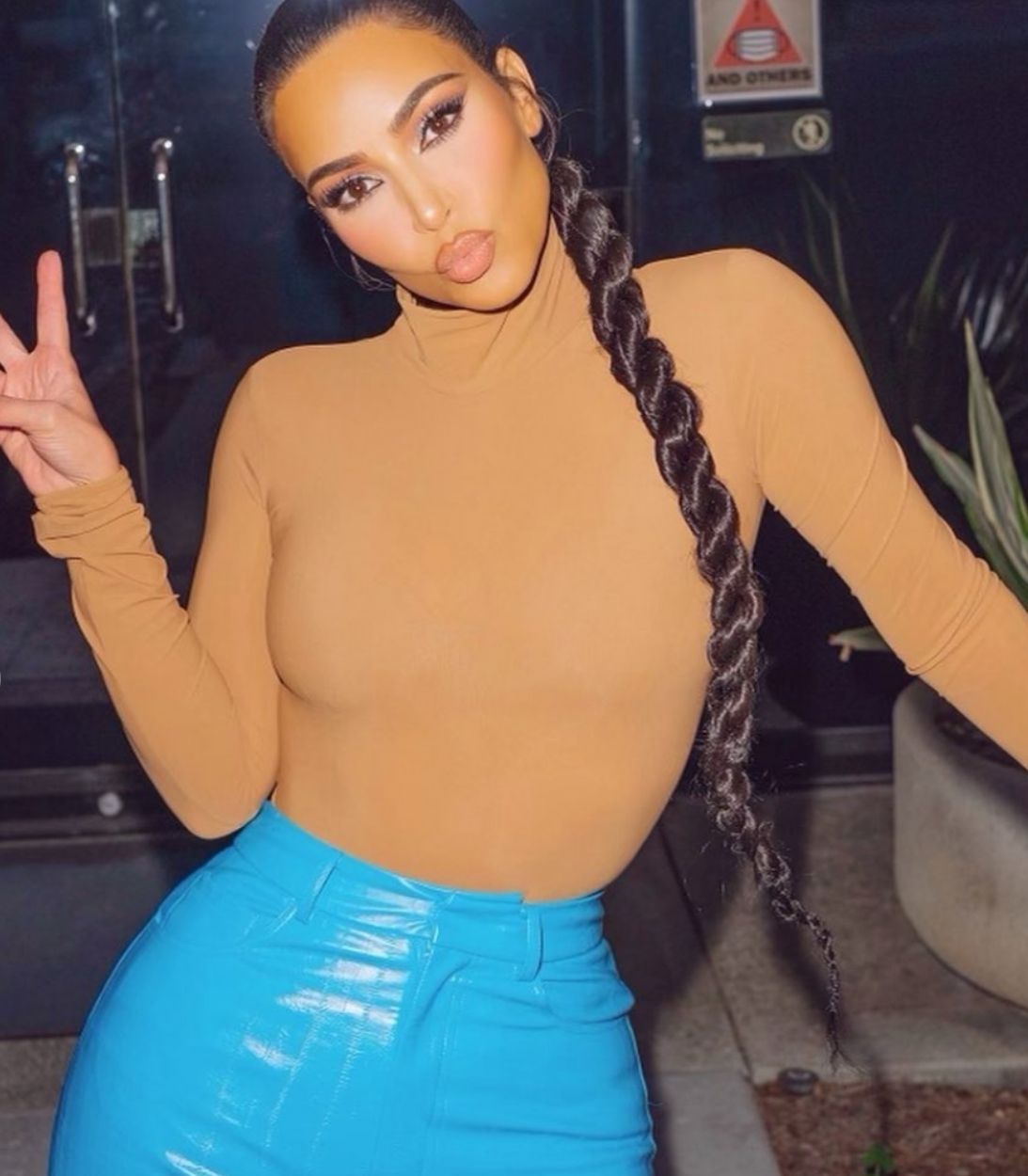 Kim Kardashian and Kanye West-Split-Keeping Up With The Kardashians