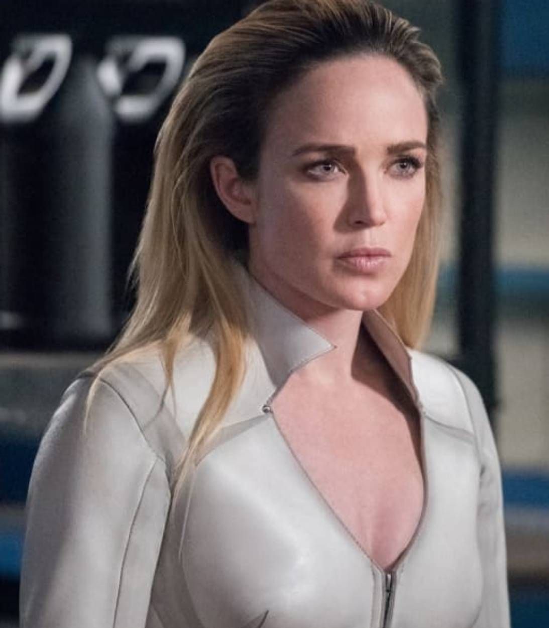 Legends of Tomorrow Sara Lance White Canary Suit image vertical