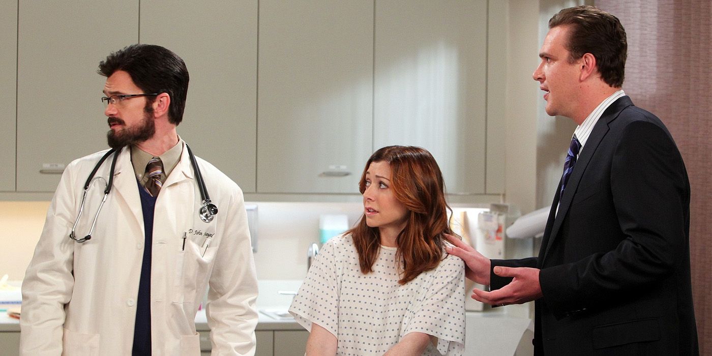 Lily and Marshall at the doctor in How I Met Your Mother.