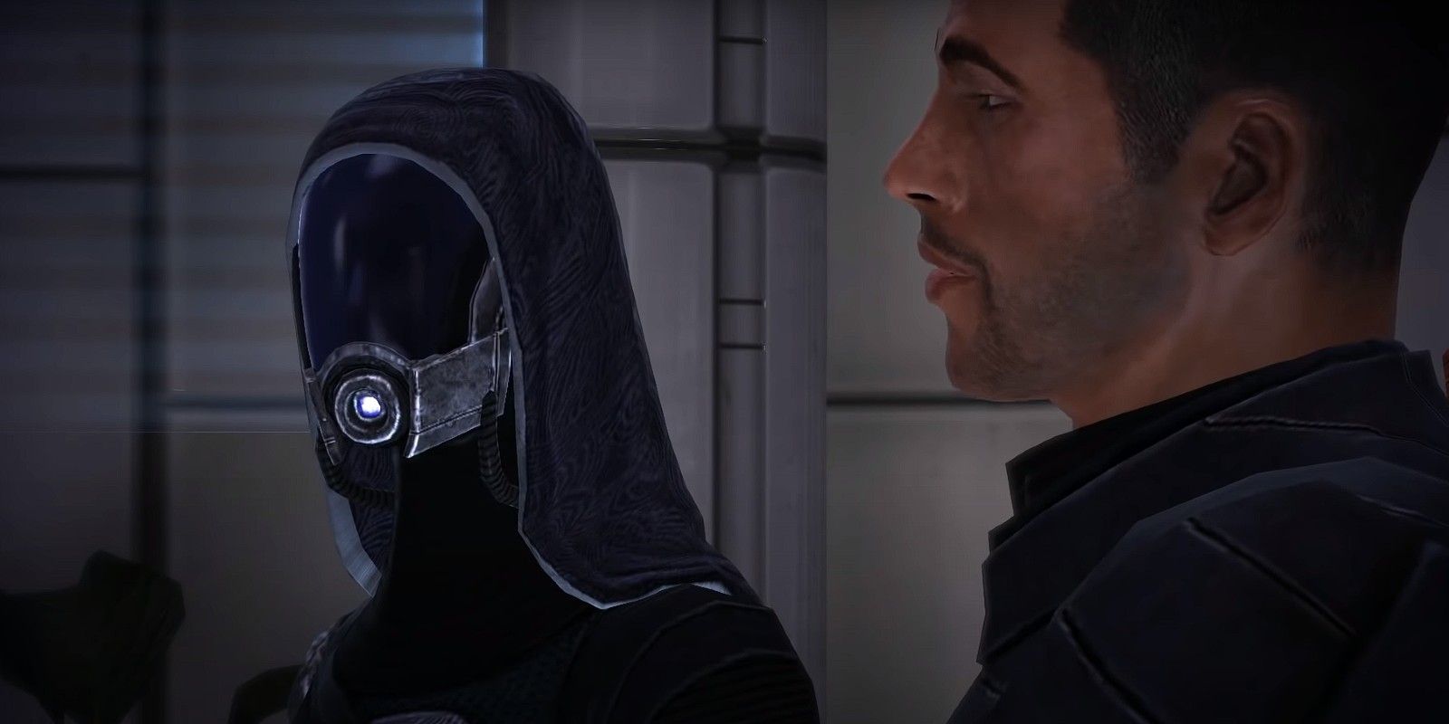 Tali gives evidence to Udina against Saren on the Citadel in Mass Effect