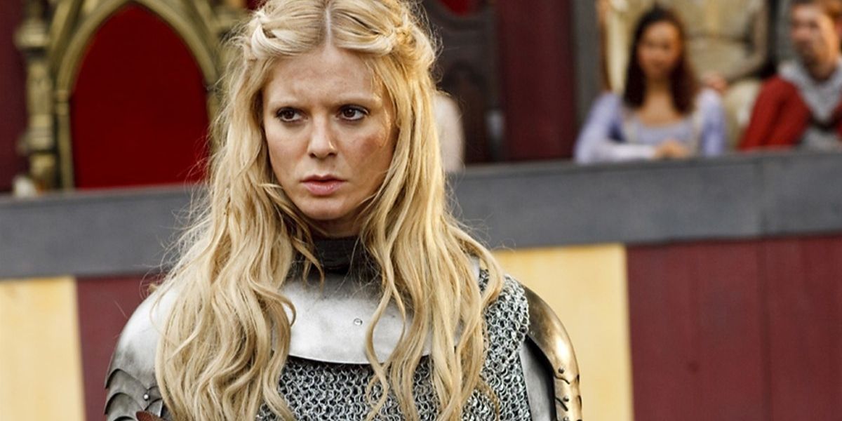 Morgause challenges Arthur to a duel in Merlin