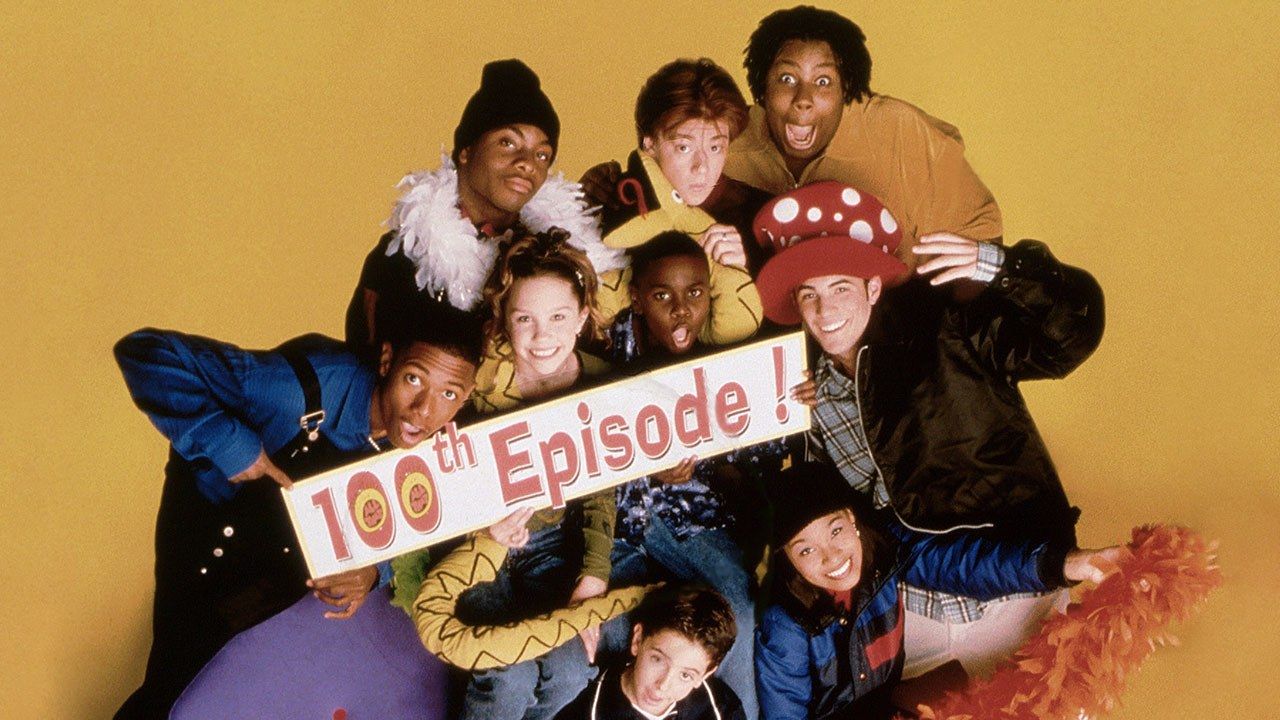 The cast of the 1994 incarnation of Nickelodeon's All That sitting next to each other