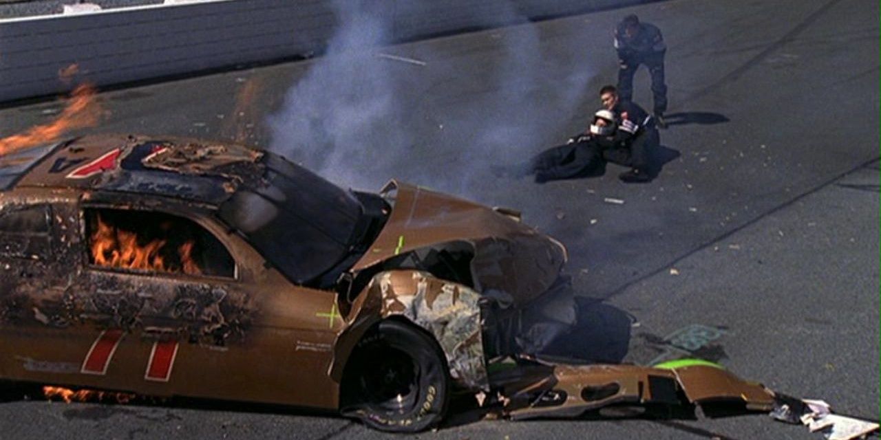 Auto racing crash in &quot;One Tree Hill.&quot;