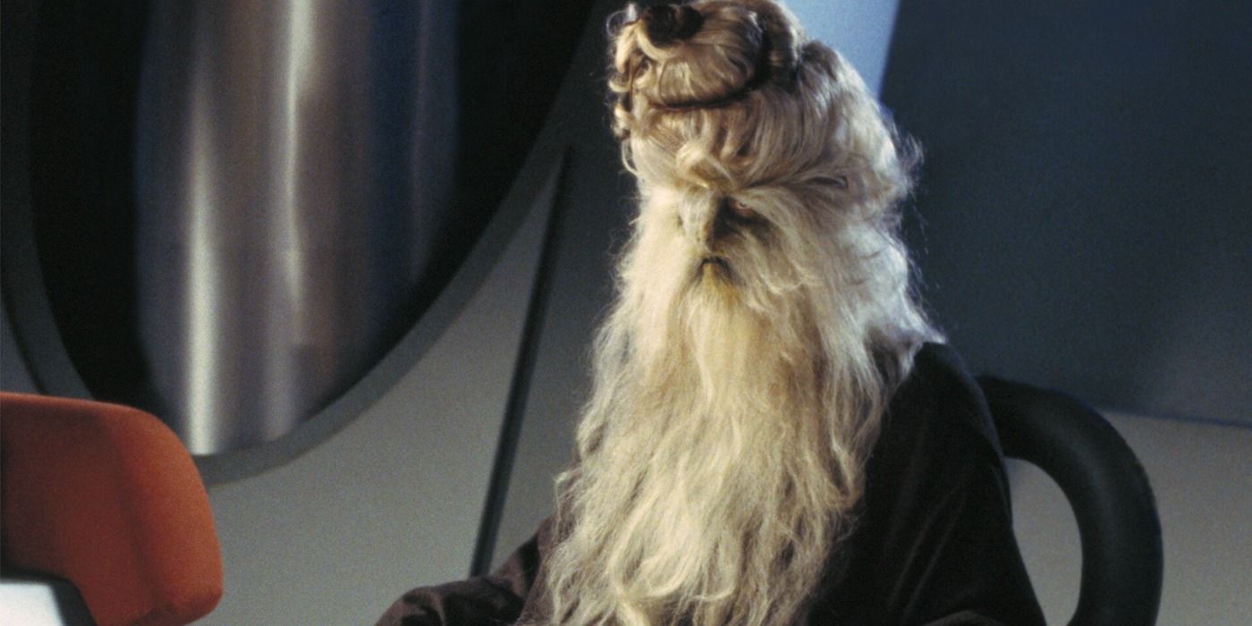 Oppo Rancisis sits on the Jedi Council in Star Wars: The Phantom Menace.
