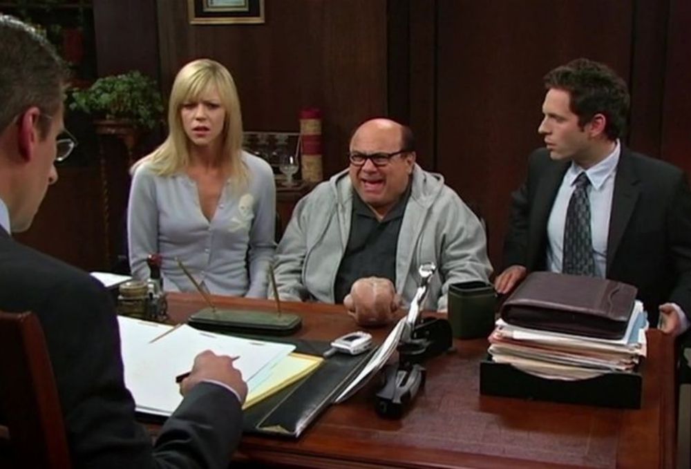 It's Always Sunny In Philadelphai Dennis And Dee's Mom Is Dead episode.