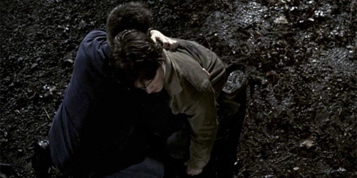 Dean holds a dying Sam in his arms