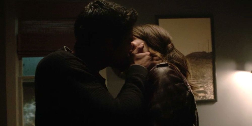 Scott and Malia kiss in Teen Wolf.
