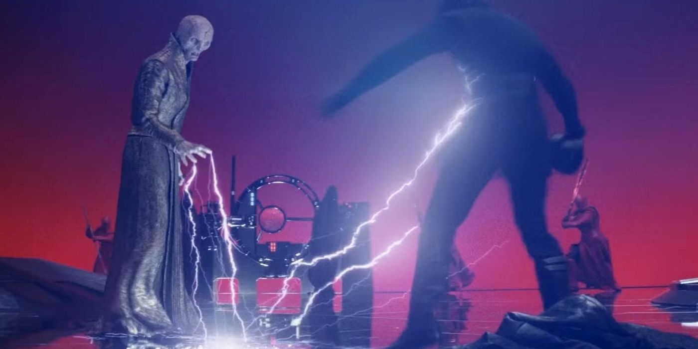 Snoke Uses Force lightning on Kylo Ren In Star Wars The Last Jedi
