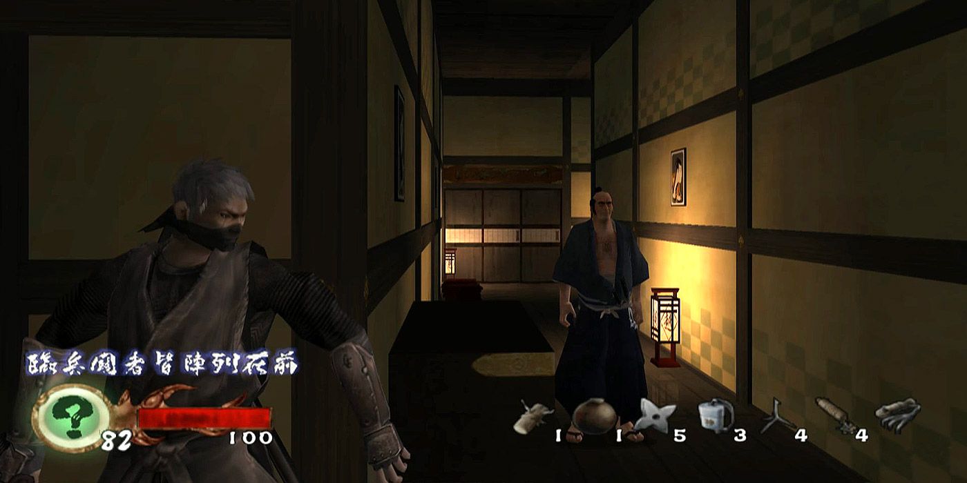 Rikimaru peeks around a corner at a guard in Tenchu.