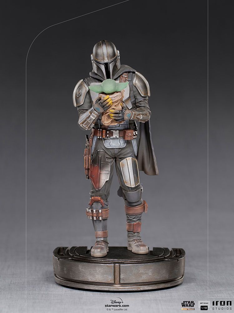 The Mandalorian and Grogu Goodbye Statue from the Front.