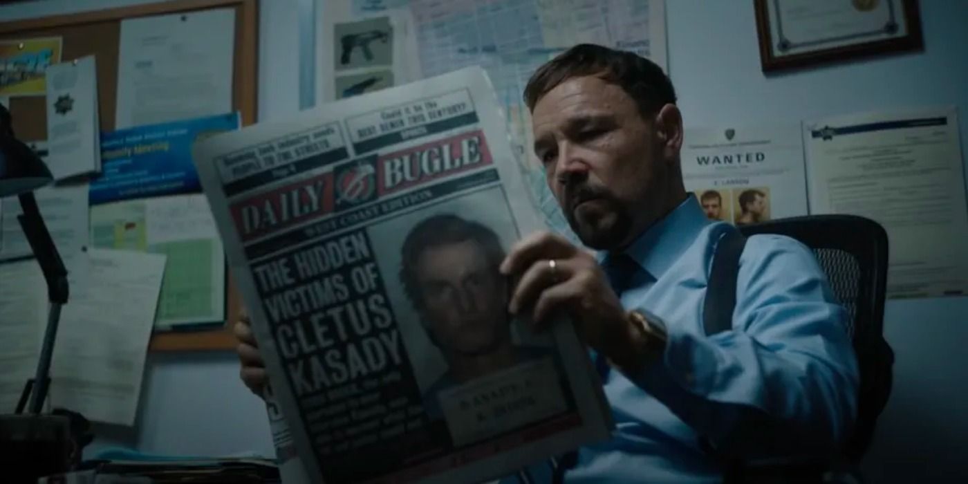 Detective Mulligan reading the Daily Bugle.