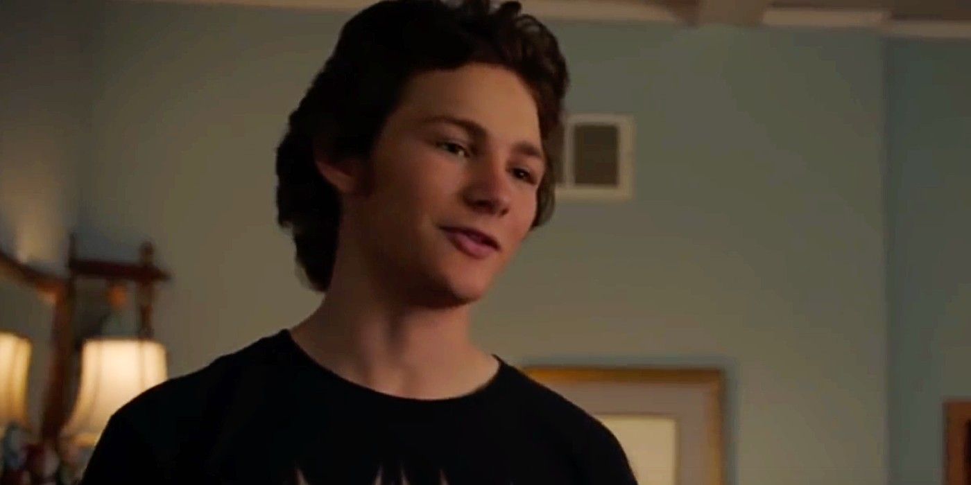 Georgie smiling confidently in Young Sheldon