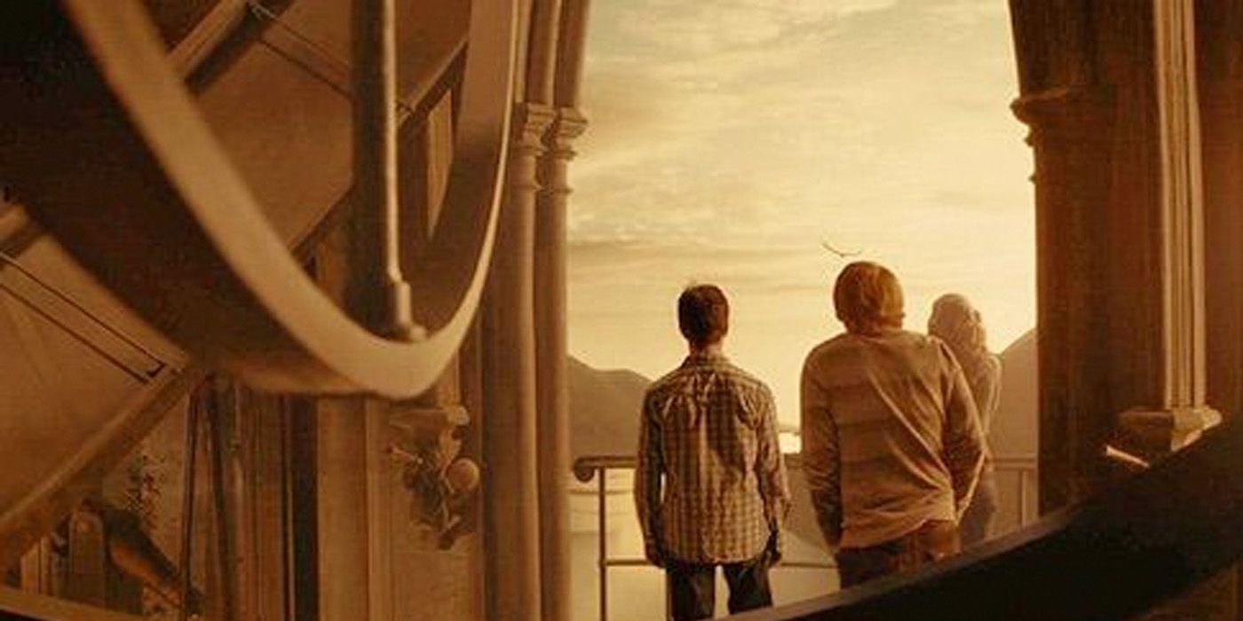 Harry, Ron e Hermione no topo da torre do Enigma do Príncipe