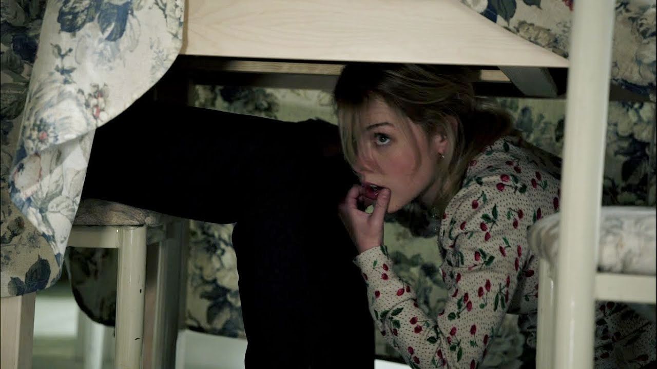 Karen Under the table in Shameless