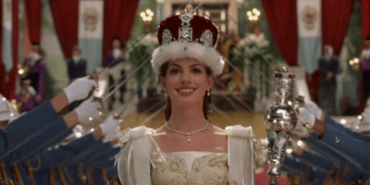 Mia Thermopolis (Anne Hathaway) coronation in The Princess Diaries 2