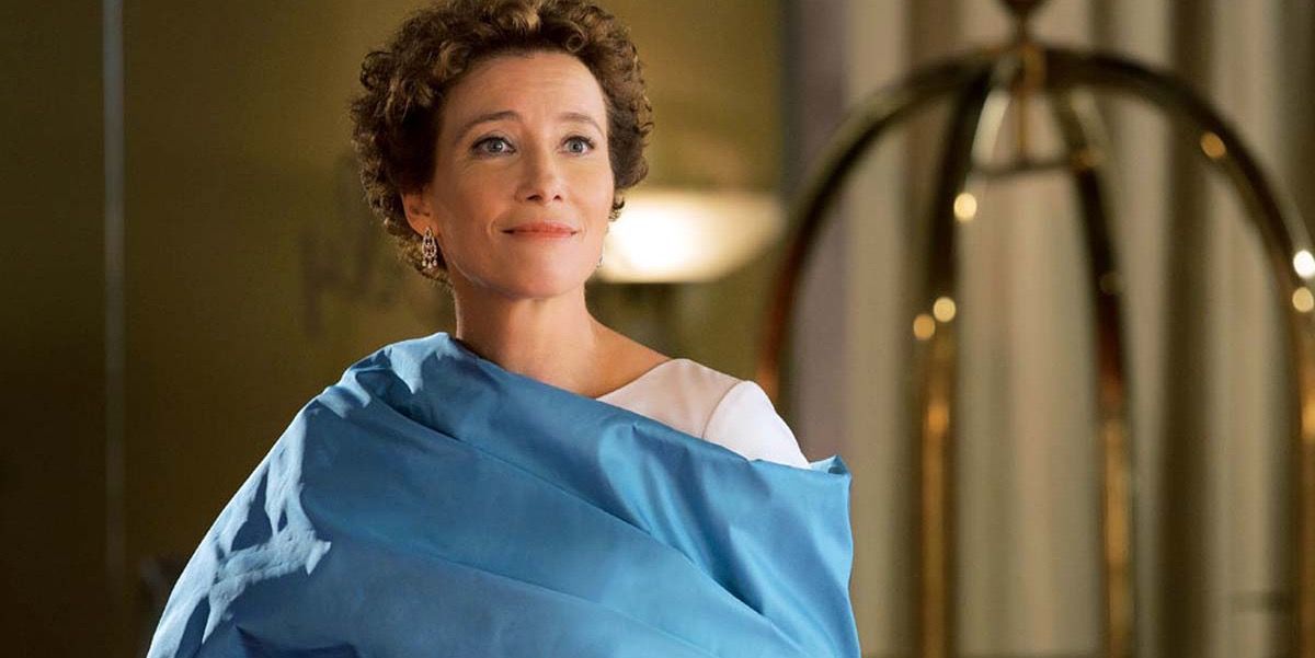PL Traverse played by Emma Thompson wearing blue shawl and gown in Saving Mr. Banks