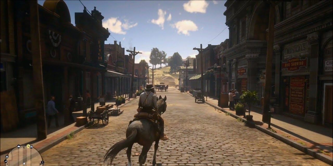 Riding through the streets of Blackwater in Red Dead Redemption 2