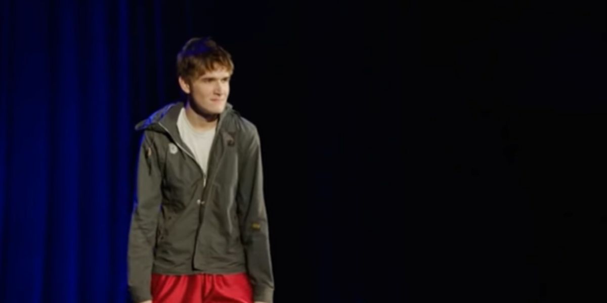 Bo Burnham dancing in the opening of the What special