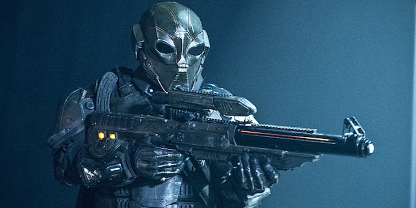 The bounty hunter Chronos holding his blaster up in Legends of Tomorrow
