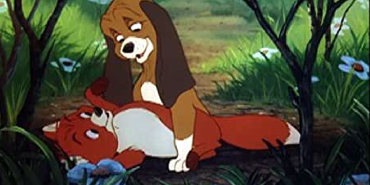 Copper and Tod playing in The Fox and the Hound.