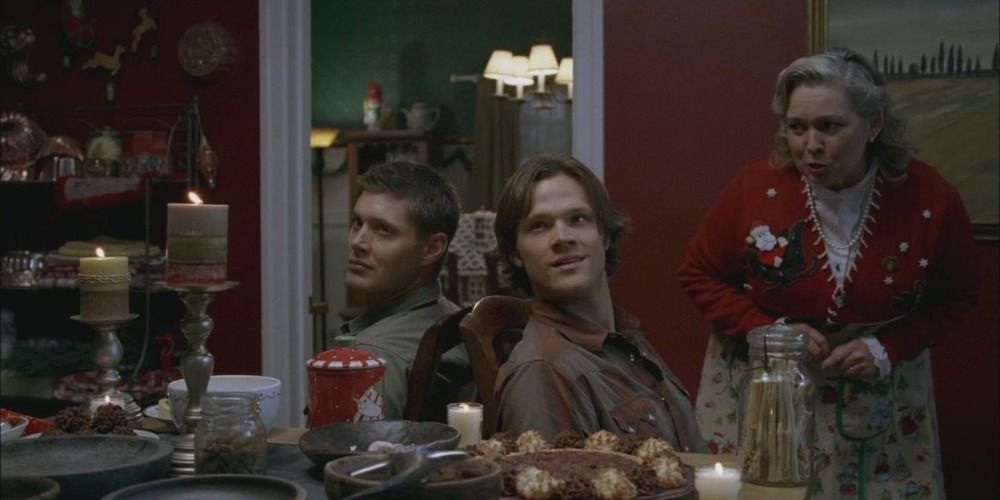 Dean e Sam capturados e amarrados pelos Krampus em um Natal sobrenatural