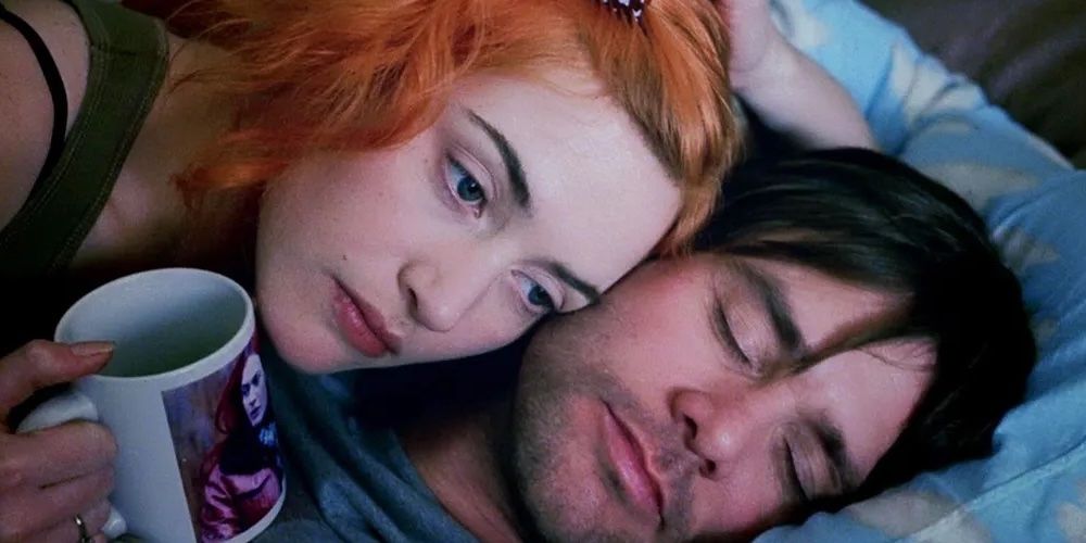Clementine and Joel in bed together in Eternal Sunshine Of The Spotless Mind