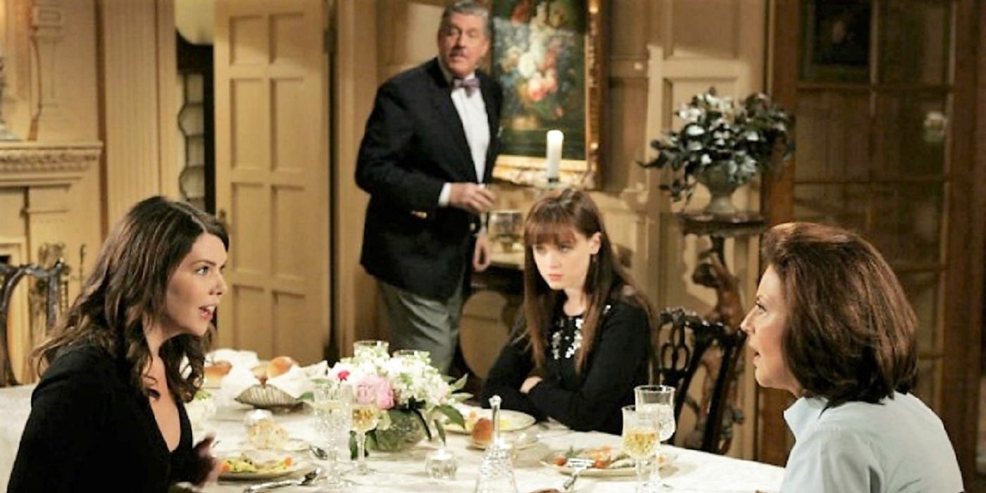 Lorelai, Richard, Rory, and Emily having Friday Night Dinner on Gilmore Girls
