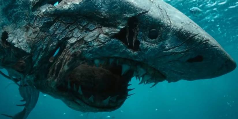 Ghost shark waking up in Pirates Of The Caribbean Dead Men Tell No Tales