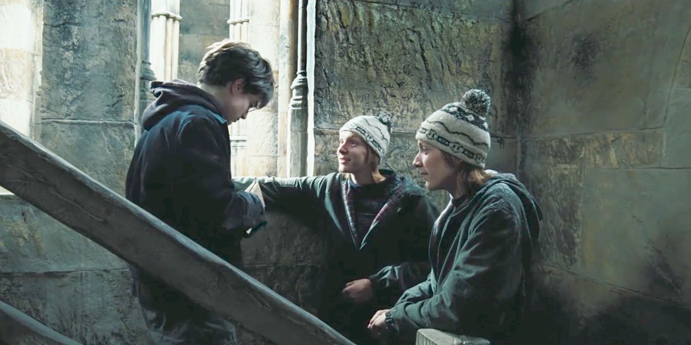 Fred and George give Harry the Marauders Map