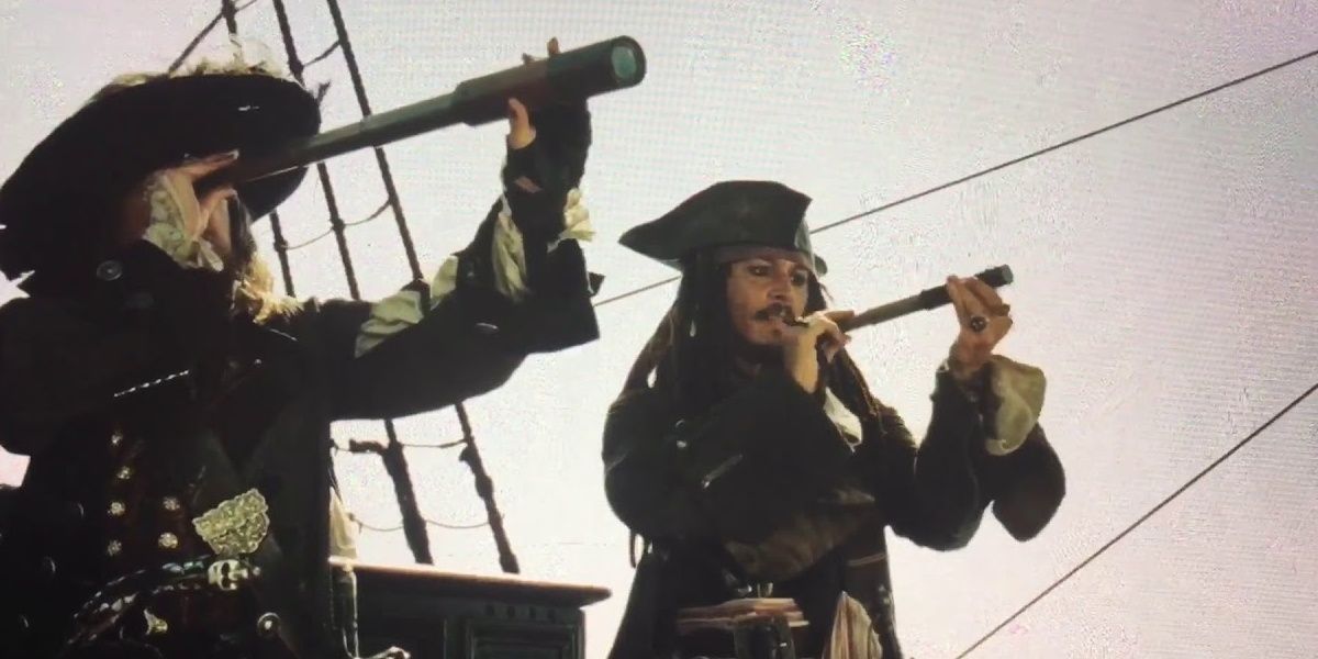 Jack Sparrow and Captain Barbossa with spy glasses 