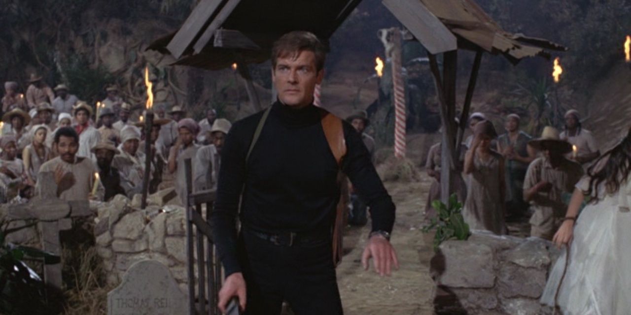 James Bond enters Mr. Big's palace in San Monique