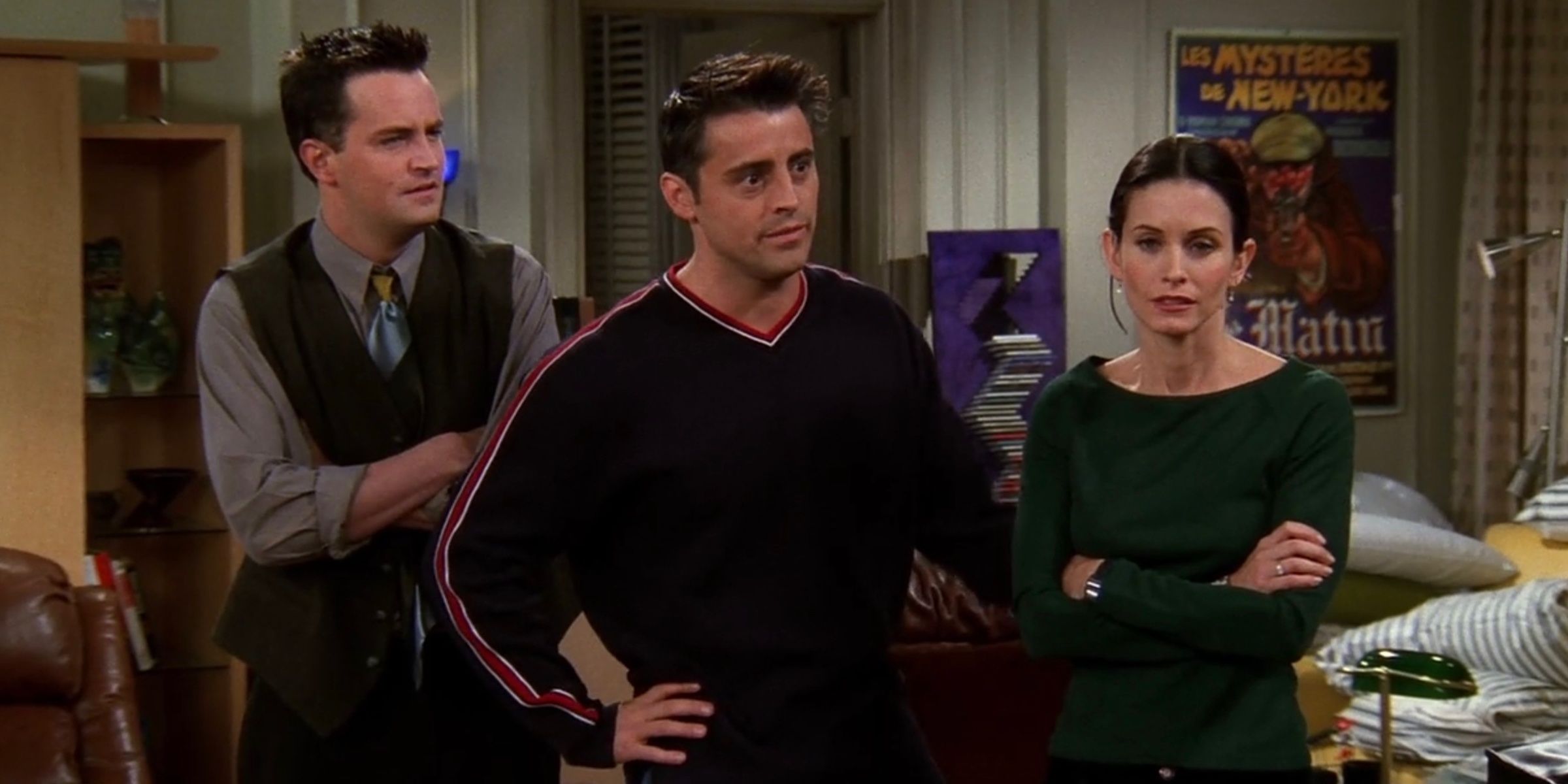 Joey is forced to lie to cover up Monica and Chandler's relationship