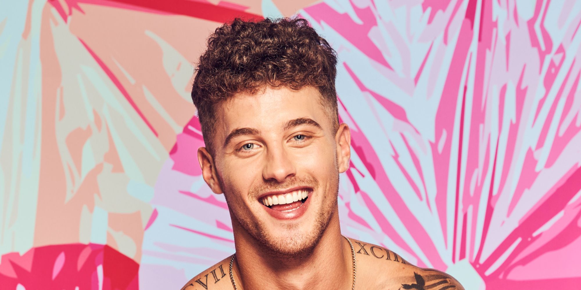 Love Island Josh Plays The Guitar & Sings In Tribute To Late Sister