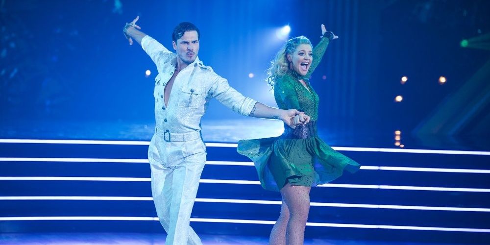 Lauren Alania and Gleb Savchenko dancing in Dancing with the Stars