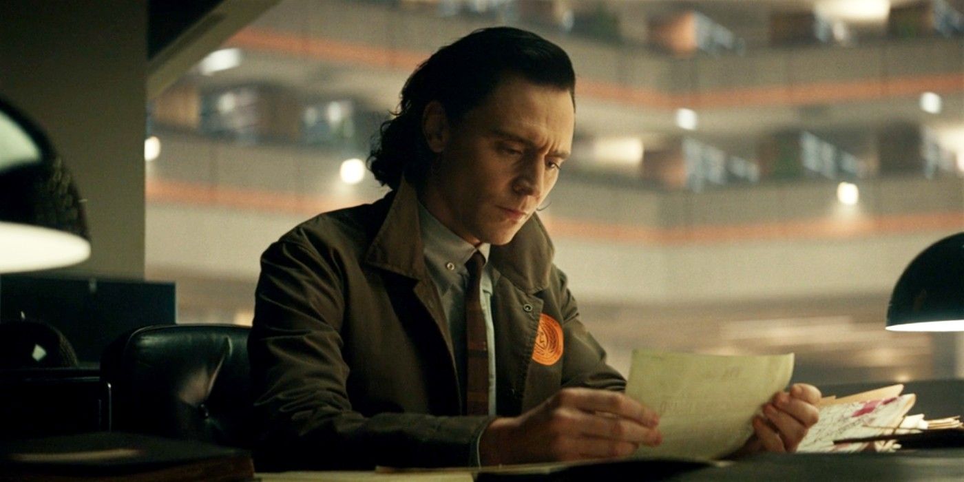 Loki Episode 2 Loki Reading timeline files in the TVA