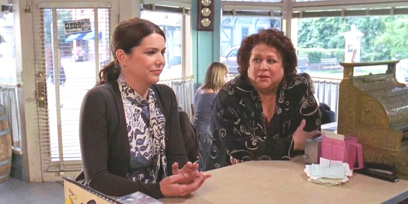 Miss Patty and Lorelai at Luke's Diner on Gilmore Girls