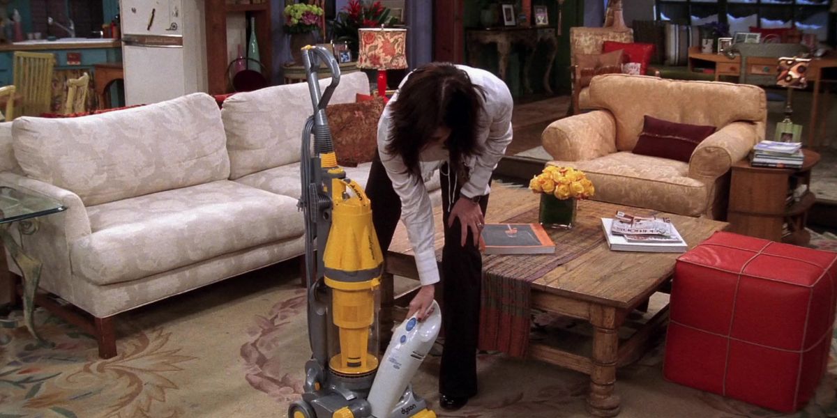 Friends Monica’s 10 Biggest Clean Freak Moments
